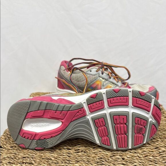 New Balance 689 Girls Rainbow Logo Athletic Running Sneakers - Picture 4 of 5